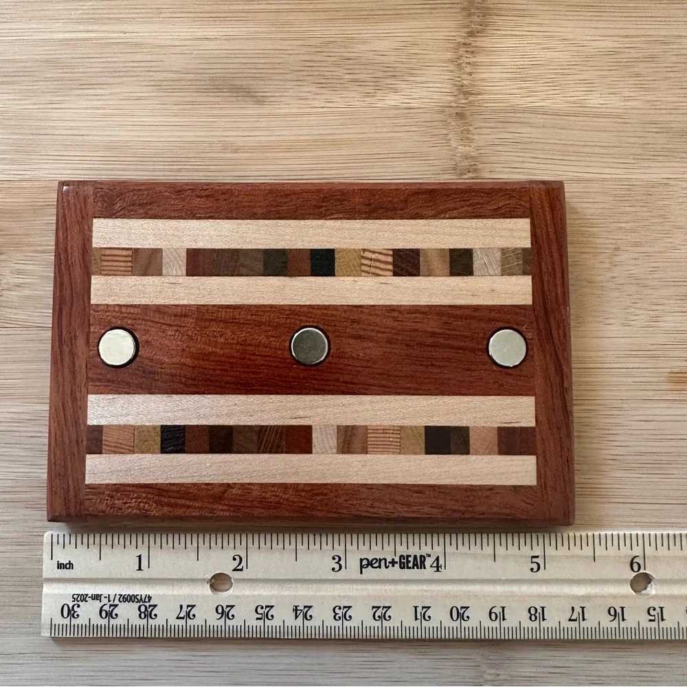 Natural Renaissance Handmade Wood Magnetic Key Holder Wall Mount USA Inlay